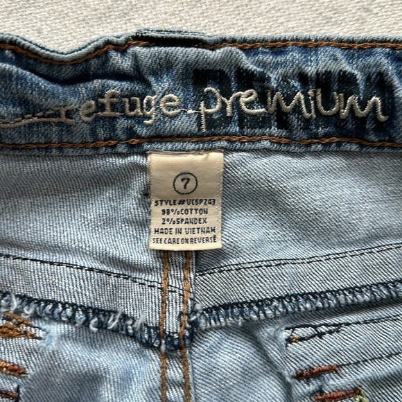 Refuge Y2K Bermuda stretch denim shorts SZ 7 - Picture 4 of 7